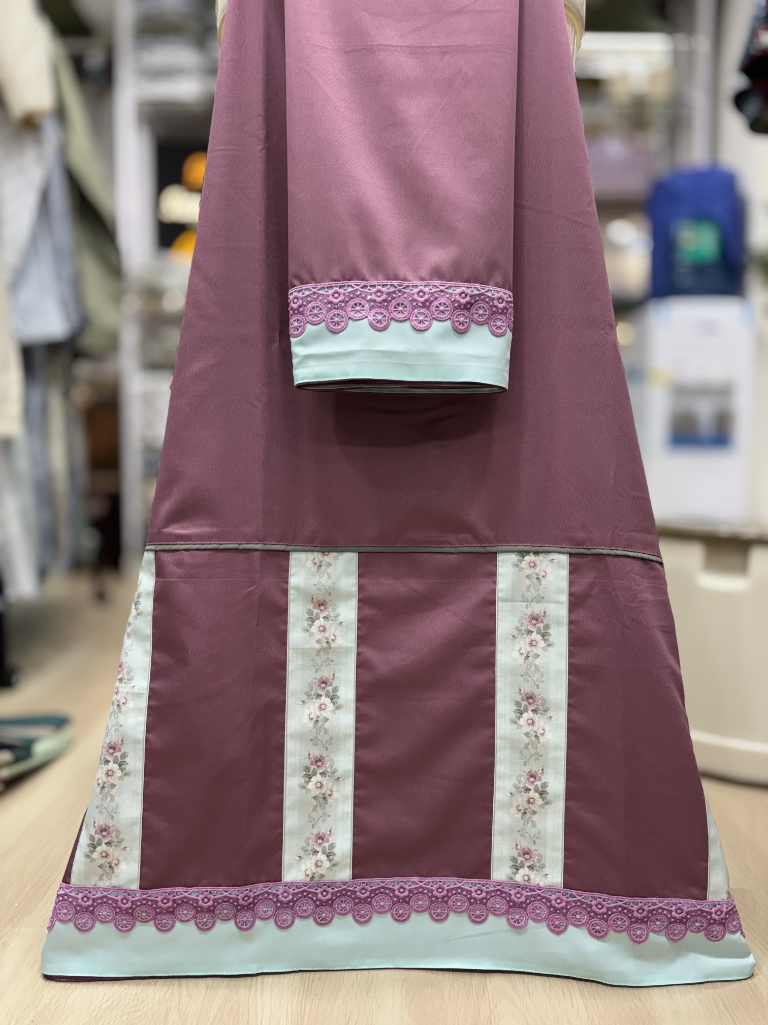 Pink Vertical Pattern Rida Pink Vertical Pattern Rida